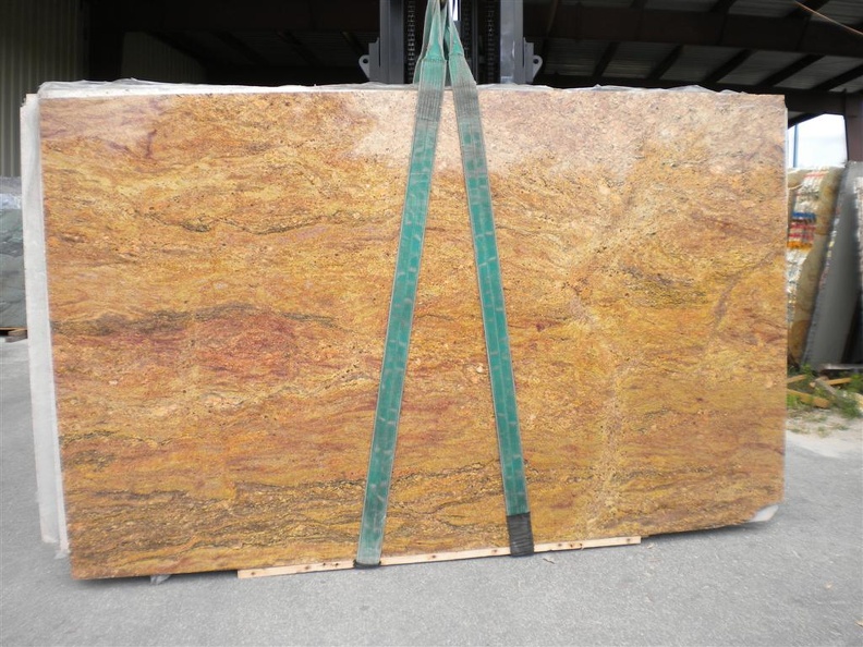 GOLDEN OAK GRANITE 2CM LOT 2P050512 127X78 GOLDEN OAK 2CM LOT050512